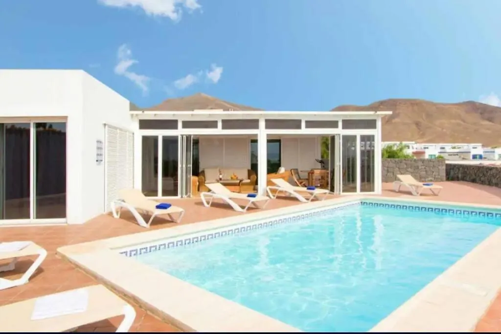 Villa Papagayo Relax Playa Blanca  Spain